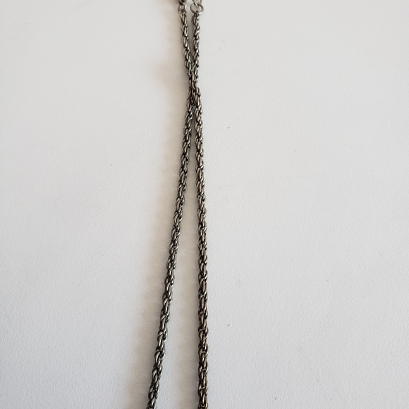 Vintage Claire's Round Pendant w/ Silver Tone Chain Enamel Centre - Picture 6 of 10